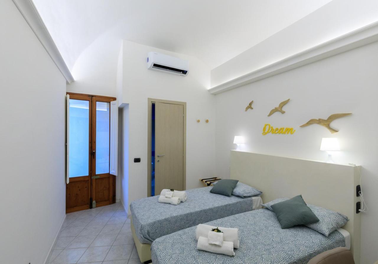 Dimora Del Viaggiatore Apartment ปาล์มเดดเซิร์ท ภายนอก รูปภาพ